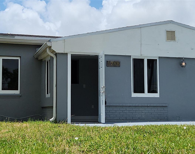 1766 Ne 181st Street - Photo Thumbnail 15
