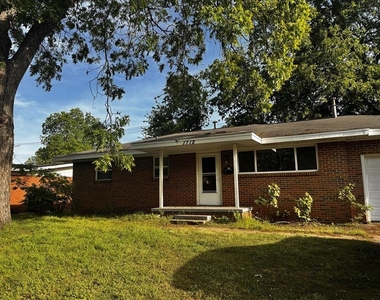 1712 W Boyd Street - Photo Thumbnail 1