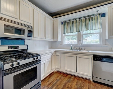 3711 N Military Avenue - Photo Thumbnail 13