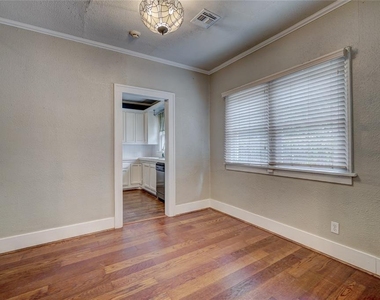 3711 N Military Avenue - Photo Thumbnail 6