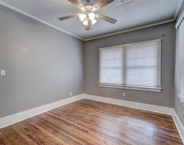 3711 N Military Avenue - Photo Thumbnail 20