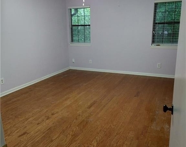 10327 Osprey Drive - Photo Thumbnail 13