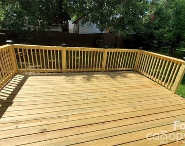 10327 Osprey Drive - Photo Thumbnail 26