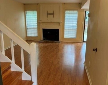 10327 Osprey Drive - Photo Thumbnail 12