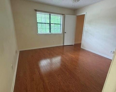 10327 Osprey Drive - Photo Thumbnail 18