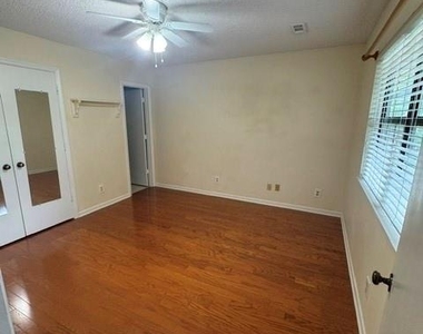 10327 Osprey Drive - Photo Thumbnail 14