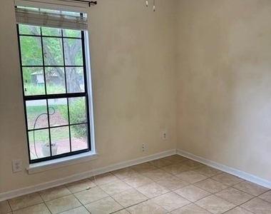 10327 Osprey Drive - Photo Thumbnail 5