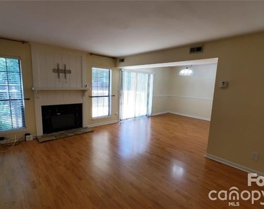 10327 Osprey Drive - Photo Thumbnail 7