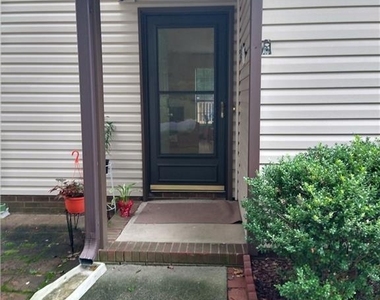 10327 Osprey Drive - Photo Thumbnail 2