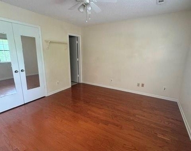 10327 Osprey Drive - Photo Thumbnail 17