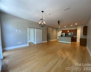 3100 N Davidson Street - Photo Thumbnail 4