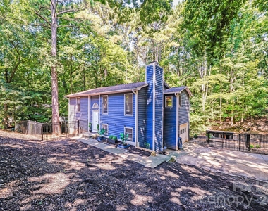 2116 Bon Villa Way - Photo Thumbnail 1