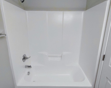 3400 New Hampshire Drive - Photo Thumbnail 17