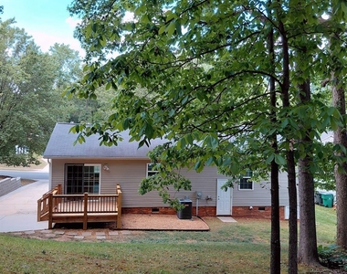 3400 New Hampshire Drive - Photo Thumbnail 24