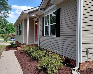 3400 New Hampshire Drive - Photo Thumbnail 1