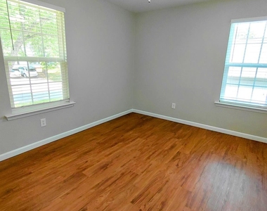 3400 New Hampshire Drive - Photo Thumbnail 18