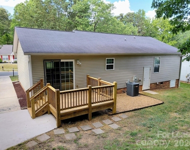 3400 New Hampshire Drive - Photo Thumbnail 23