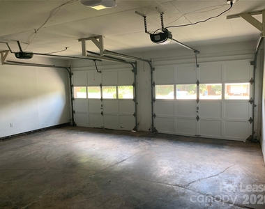 2995 Wonderland Lane - Photo Thumbnail 19