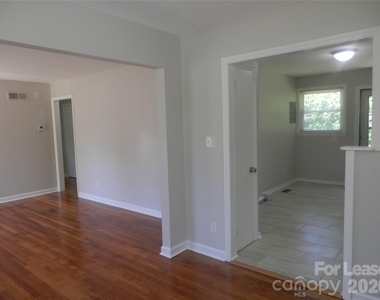 3016 Colfax Street - Photo Thumbnail 5