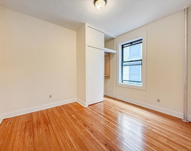 West 11th Street - Photo Thumbnail 2