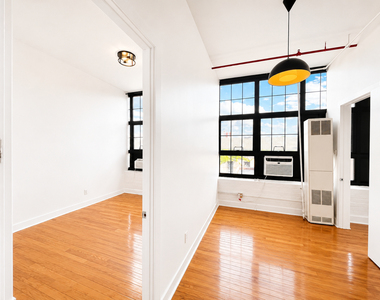 248 Mckibbin Street - Photo Thumbnail 2