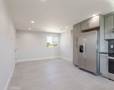 13768 1/2 Judd Street - Photo Thumbnail 7