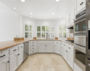 29749 Kimberly - Photo Thumbnail 10