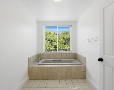 29749 Kimberly - Photo Thumbnail 23