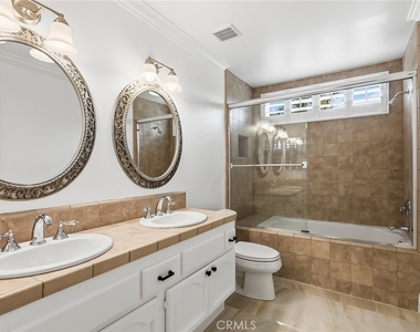 29749 Kimberly - Photo Thumbnail 26