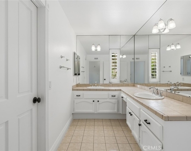 29749 Kimberly - Photo Thumbnail 22