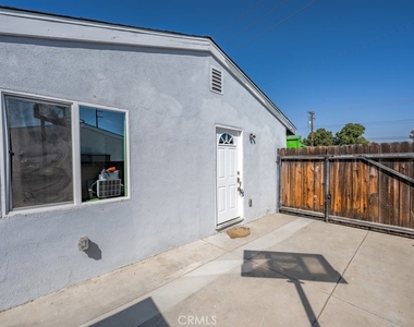 1069 Erringer Road - Photo Thumbnail 7