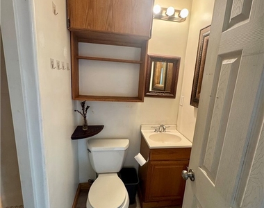 13737 Linfield - Photo Thumbnail 11