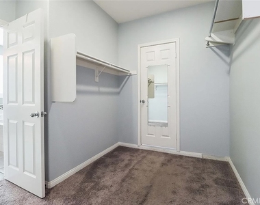6746 N Glasner - Photo Thumbnail 41