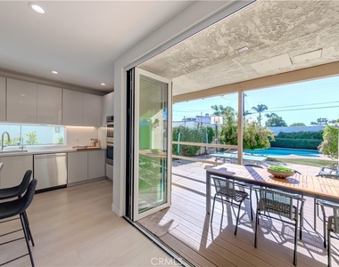 507 N Formosa - Photo Thumbnail 26