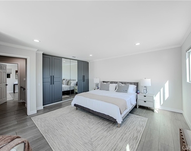507 N Formosa - Photo Thumbnail 17
