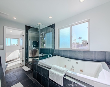 507 N Formosa - Photo Thumbnail 23