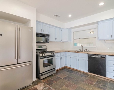 13057 Gladstone Avenue - Photo Thumbnail 14