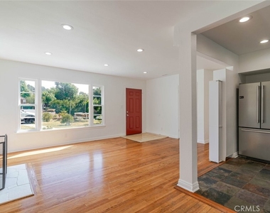 13057 Gladstone Avenue - Photo Thumbnail 7