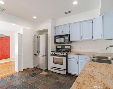 13057 Gladstone Avenue - Photo Thumbnail 15
