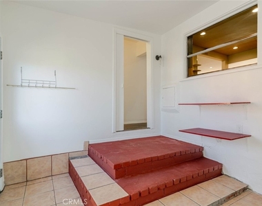 13057 Gladstone Avenue - Photo Thumbnail 26