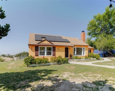 13057 Gladstone Avenue - Photo Thumbnail 4