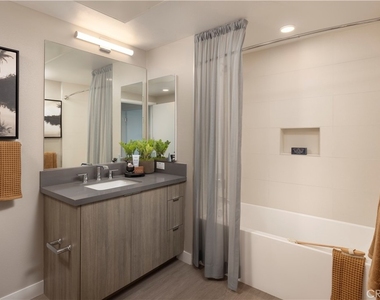511 S Harbor - Photo Thumbnail 7