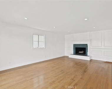 7908 W 81st - Photo Thumbnail 19