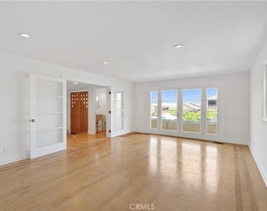 7908 W 81st - Photo Thumbnail 20