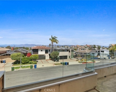 7908 W 81st - Photo Thumbnail 33