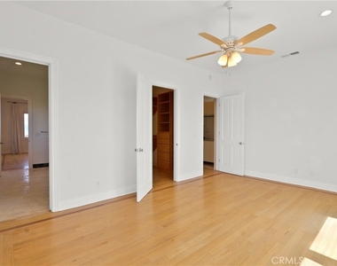 7908 W 81st - Photo Thumbnail 30