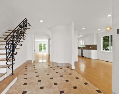 7908 W 81st - Photo Thumbnail 3
