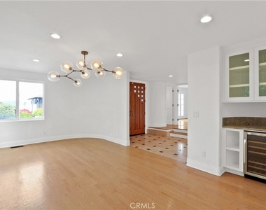 7908 W 81st - Photo Thumbnail 5