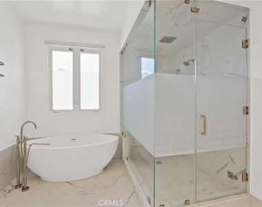7908 W 81st - Photo Thumbnail 36