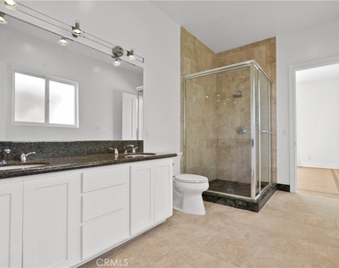 7908 W 81st - Photo Thumbnail 28